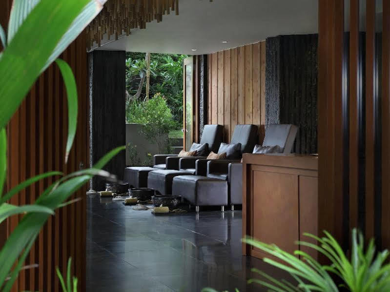 Bali Dynasty Resort Kuta Lombok Exterior foto